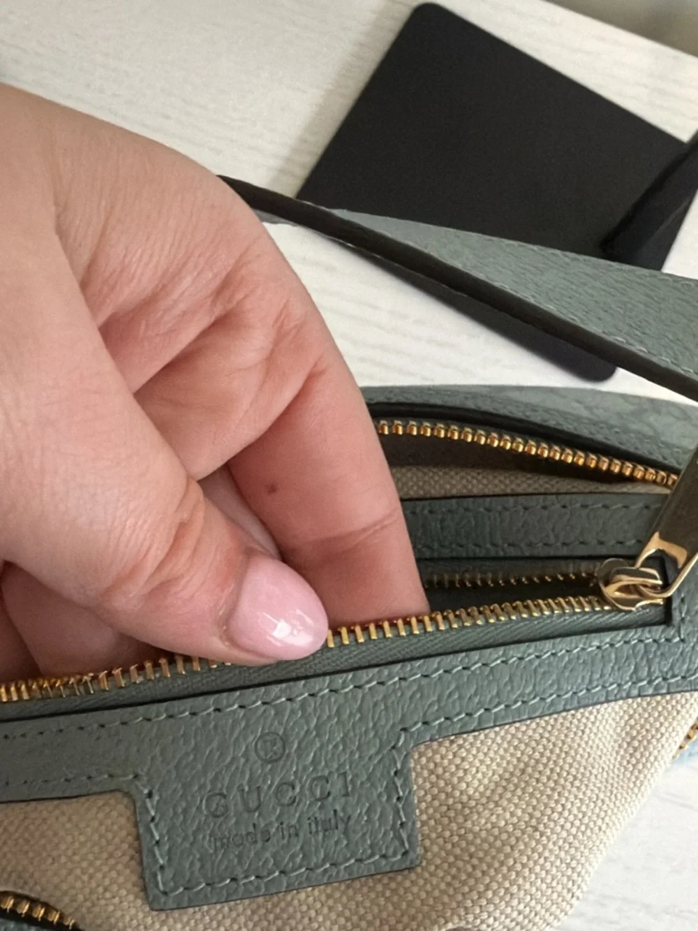 Gucci GG Supreme Monogram Textured Calfskin Web Super Mini Ophidia Shoulder Bag - Picture 5 of 12
